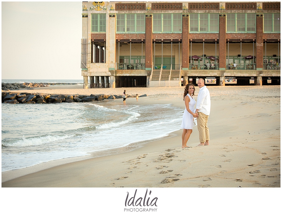 Engagement photo on the beach