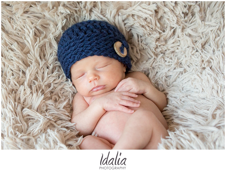 nj-newborn-photographer-baby-L_0003