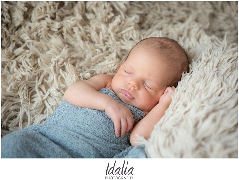 nj-newborn-photographer-baby-L_0005