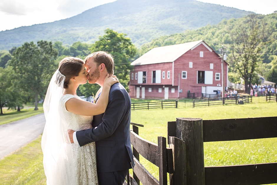 virginia-farm-wedding-rodes-farm_0057