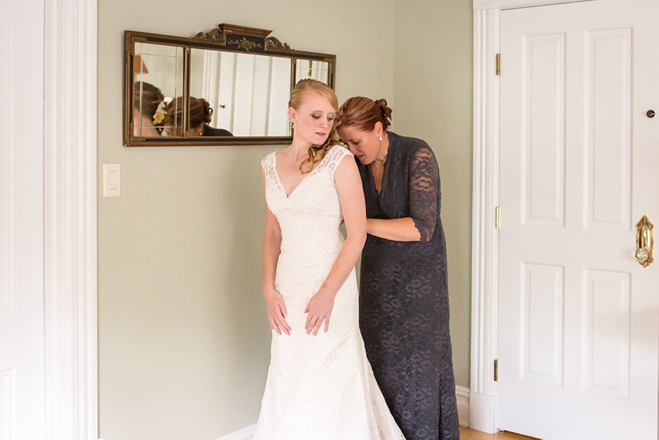 Raritan Inn Wedding bridal suite photo