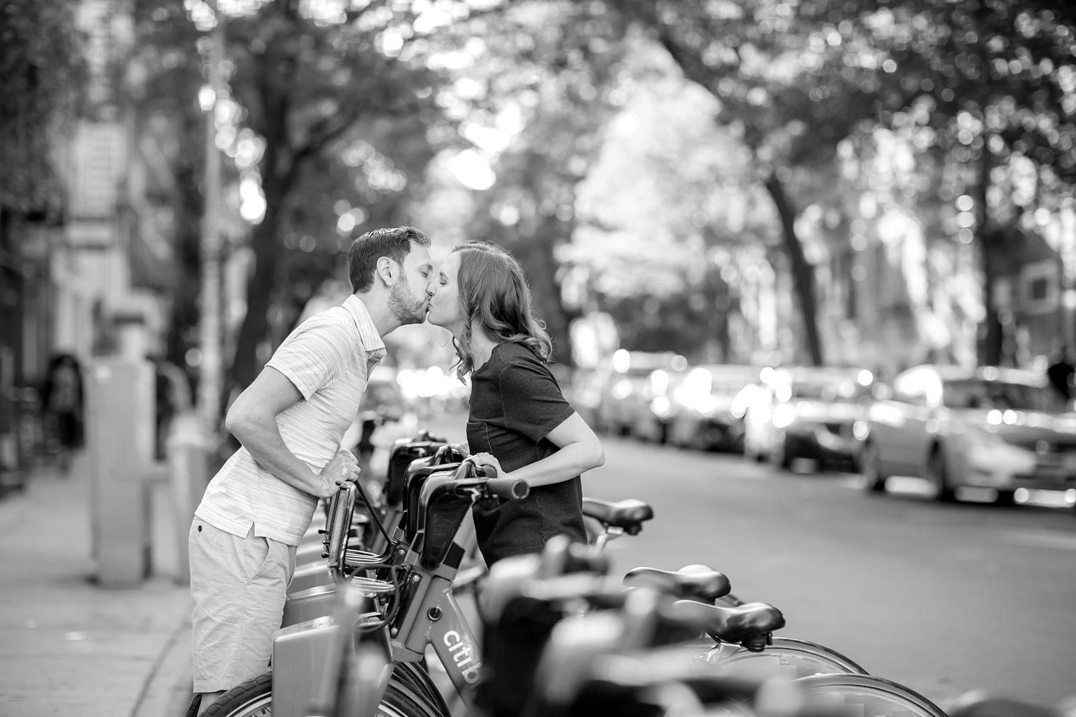 east-village-south-street-seaport-engagement-session-idalia=photography_02