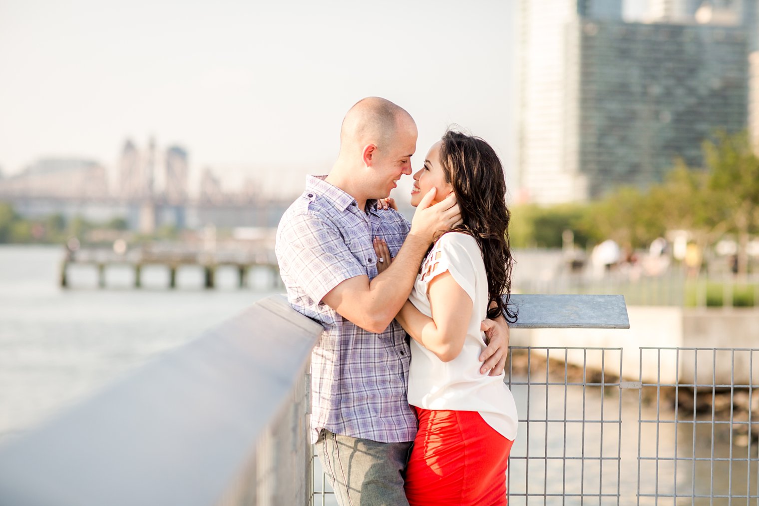 long-island-city-engagement-session_0022