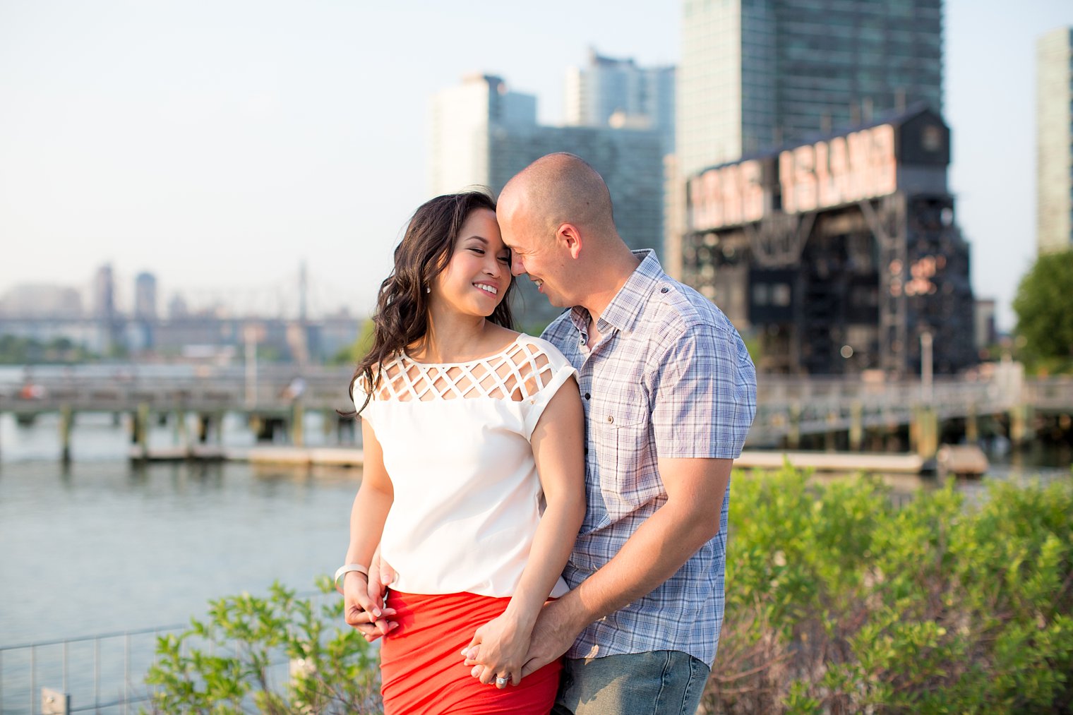 long-island-city-engagement-session_0024