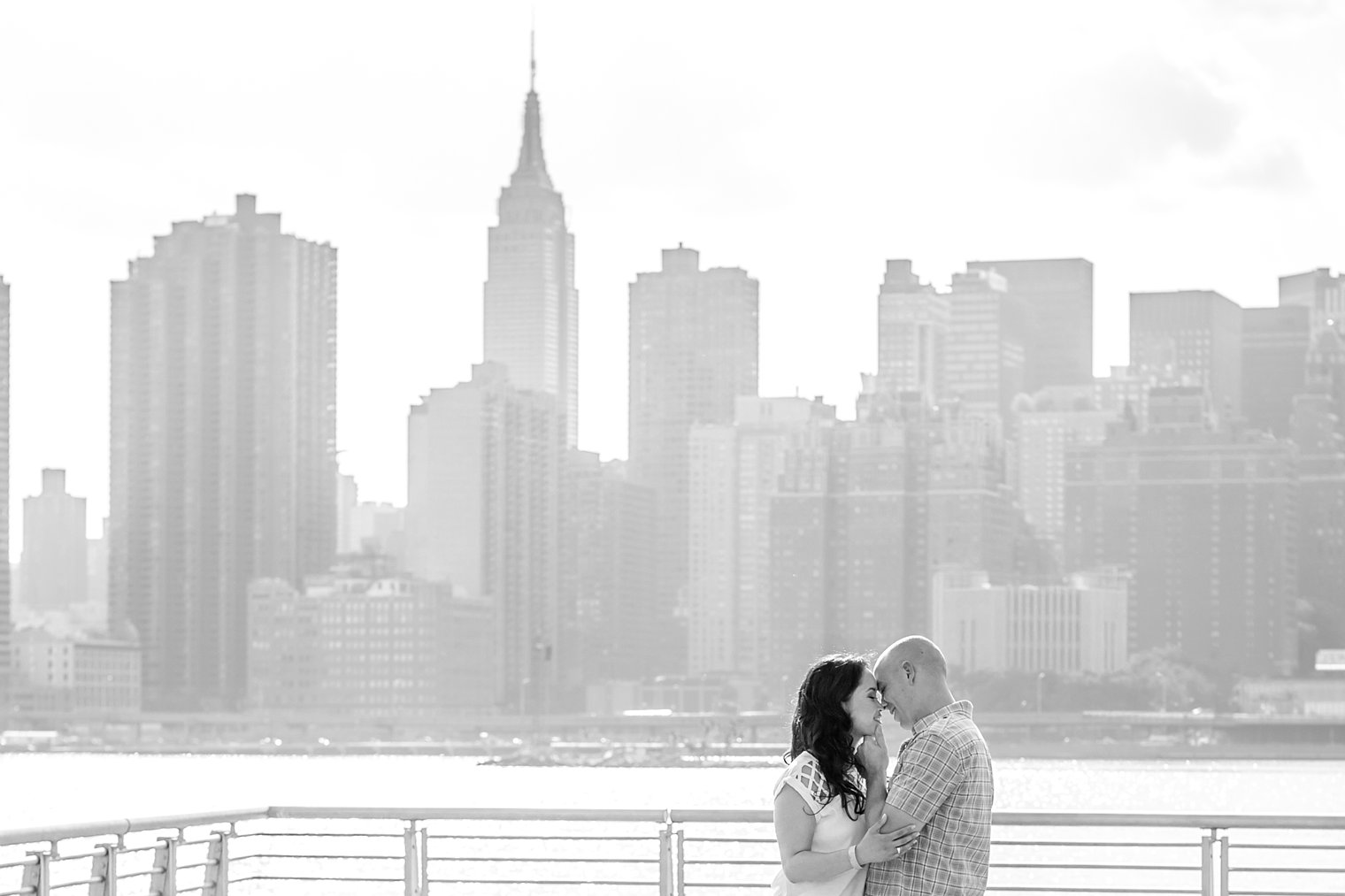 long-island-city-engagement-session_0026