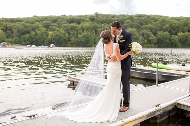 Lake Valhalla Club Wedding photos romantic photo