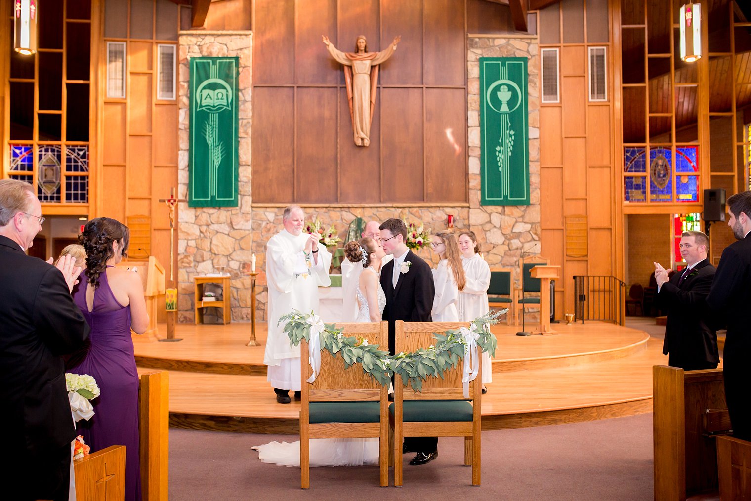 Our Lady of Mount Virgin bride and groom kiss