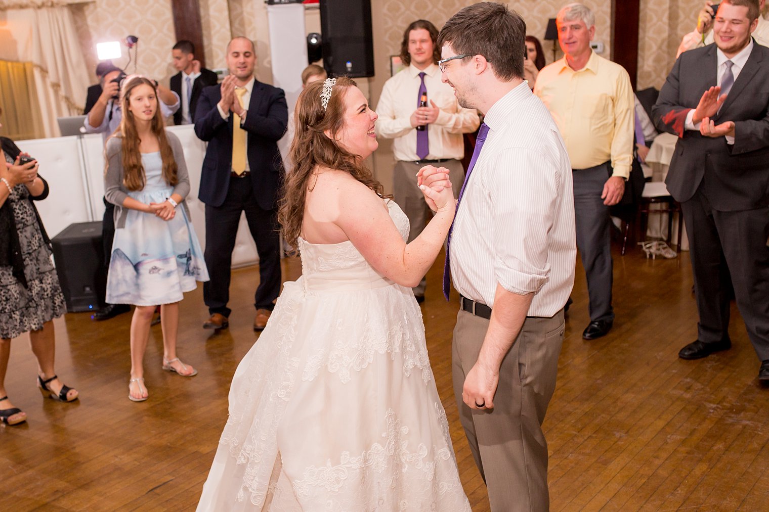 Lake Mohawk Country Club Wedding bride and groom dancing