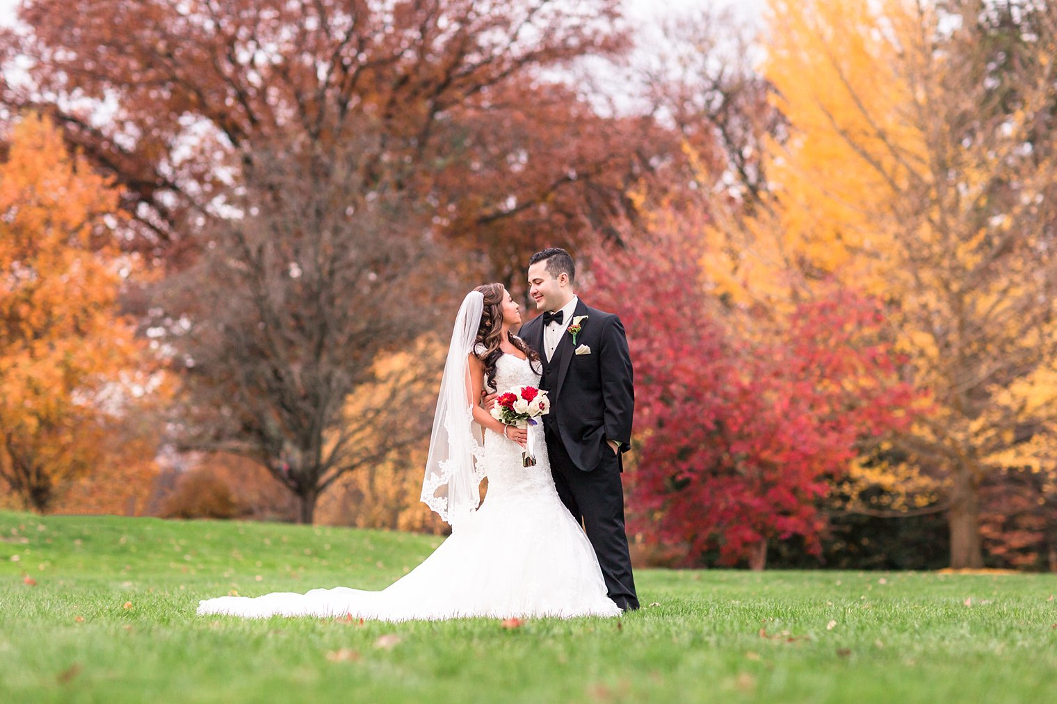 Bride and groom photo at Frelinghuysen Arboretum