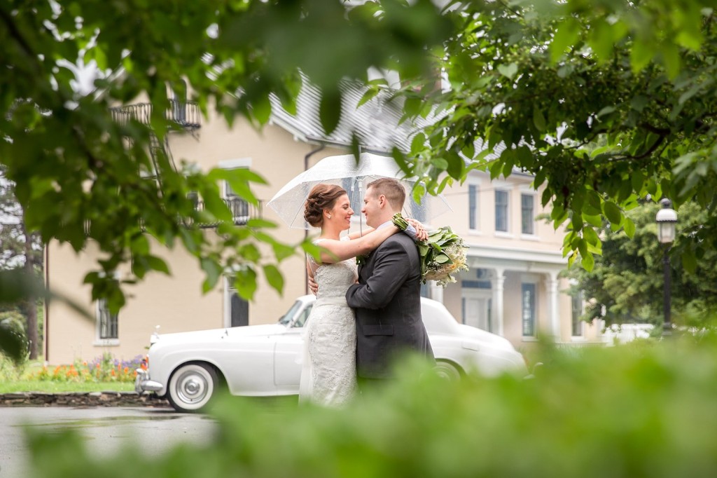 Snug Harbor Wedding bride and groom photos