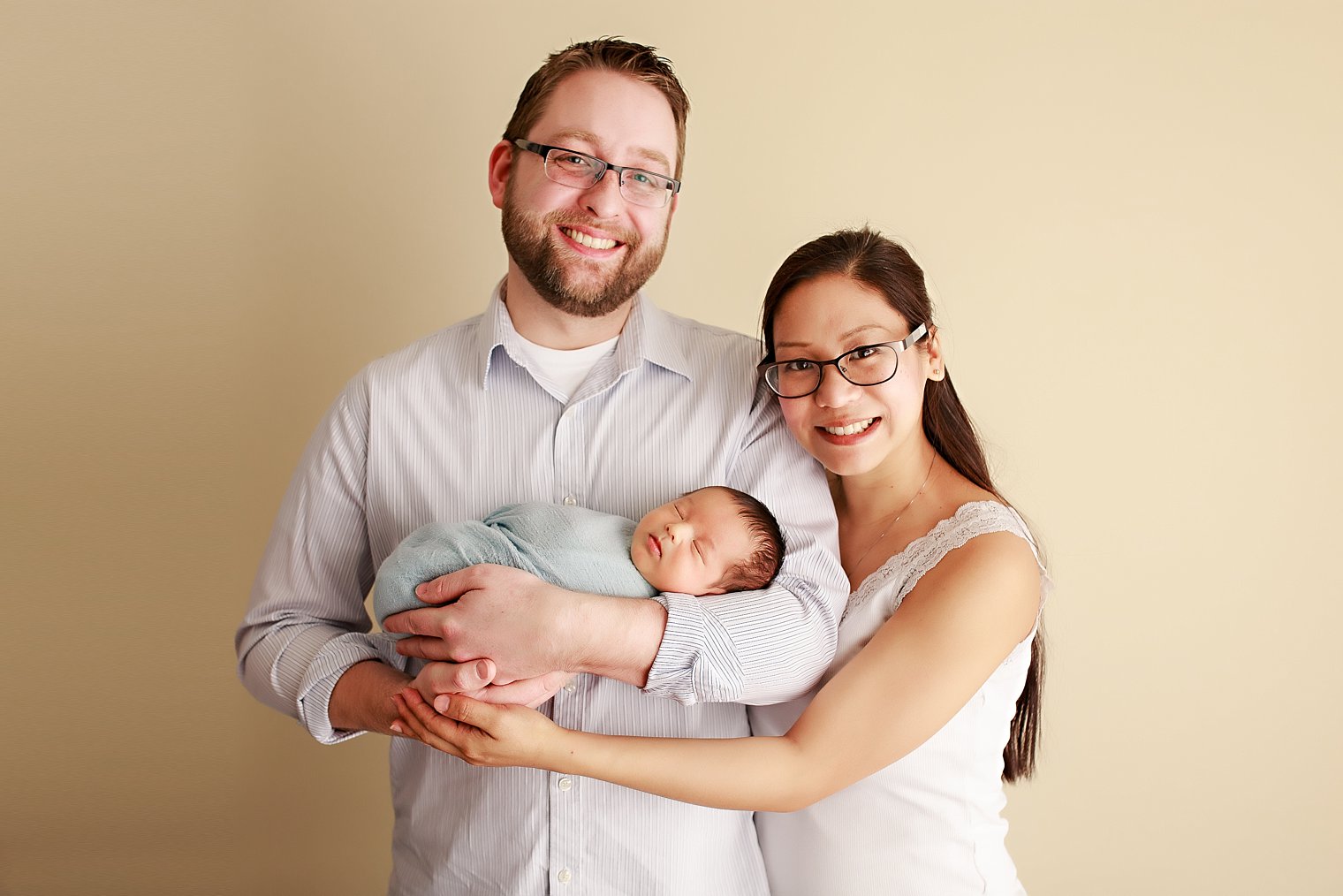 Manalapan NJ Newborn Photographer first-time parents