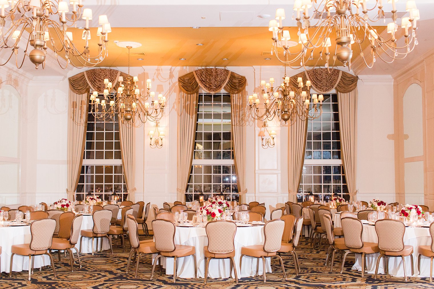 Grand Cascades Lodge Wedding Photos of Elegant Ballroom