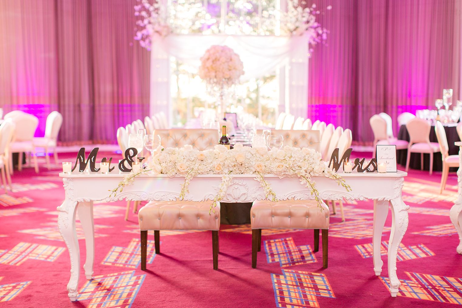 Westmount Country Club Reception Photo of Sweetheart Table