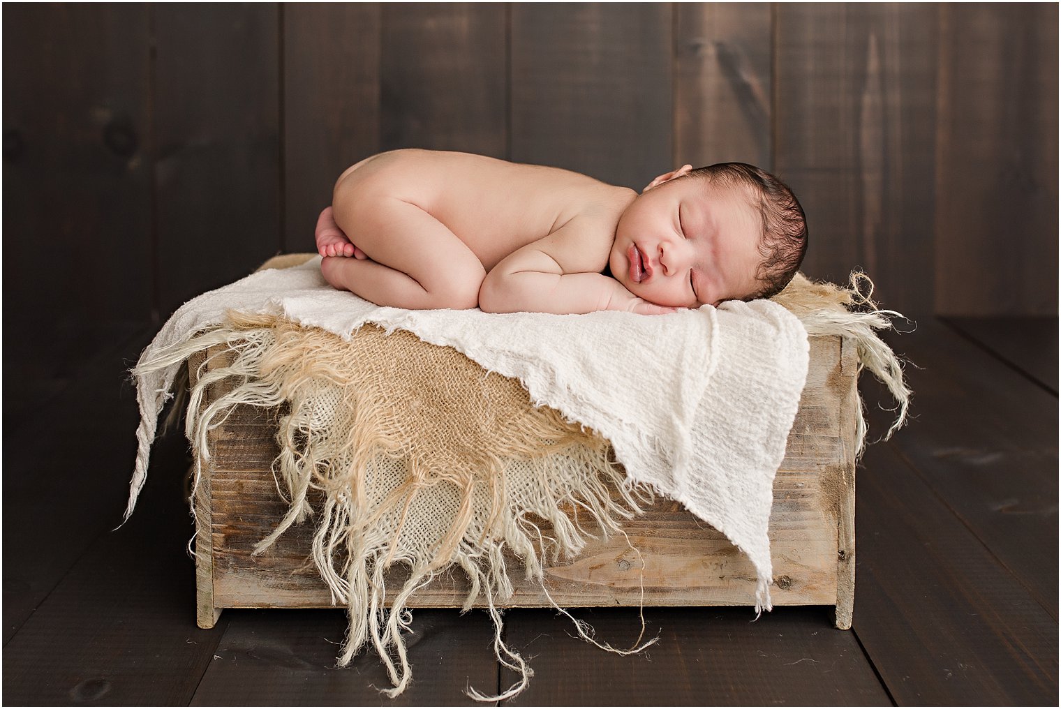 East-Windsor-NJ-Newborn-Photographer_0001