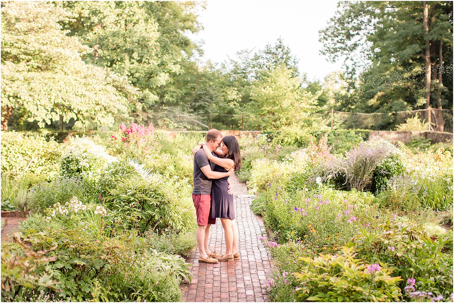 Cross Estate Gardens Engagement Session