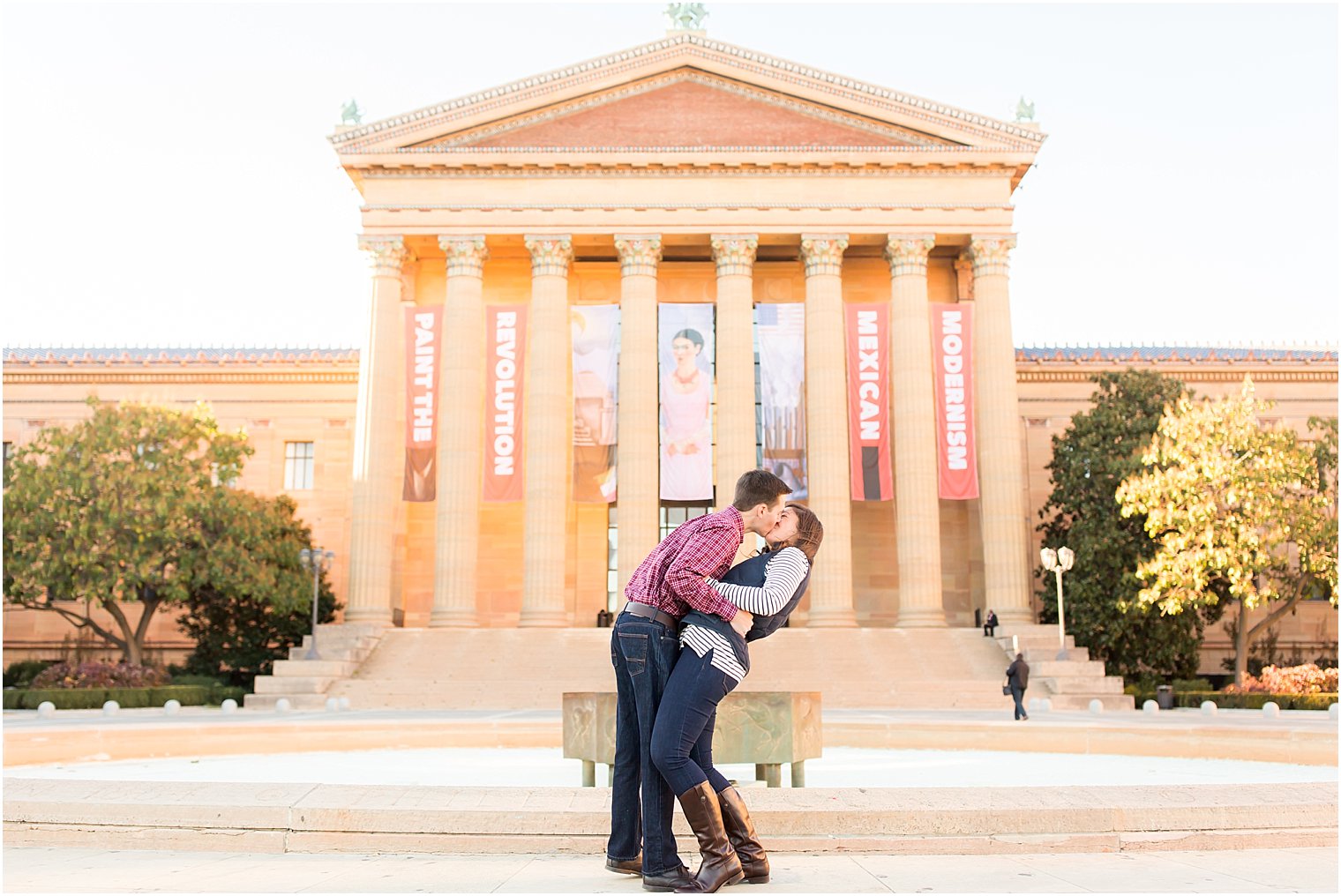 dip photo in front of art museum