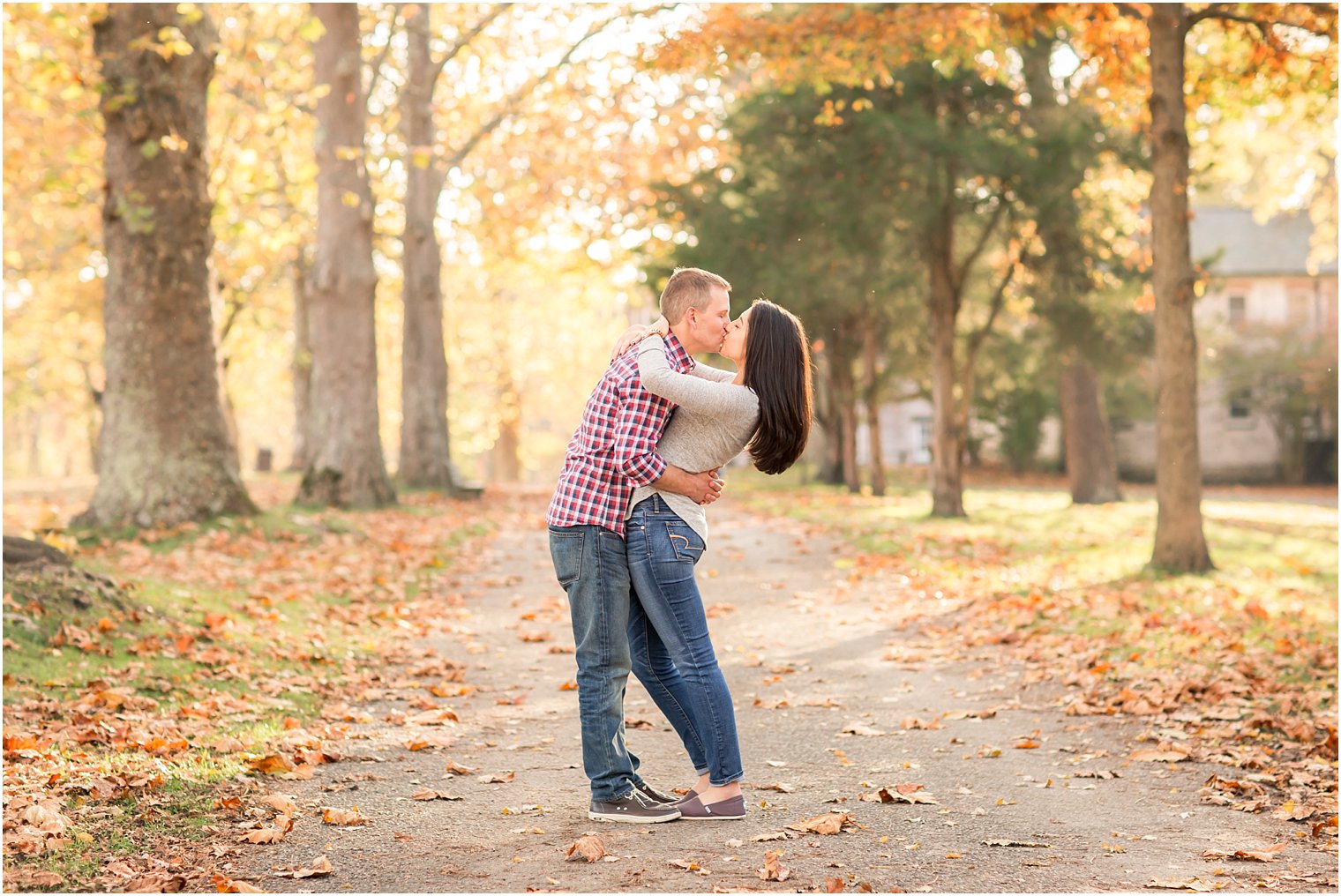 Romantic engagement photo ideas