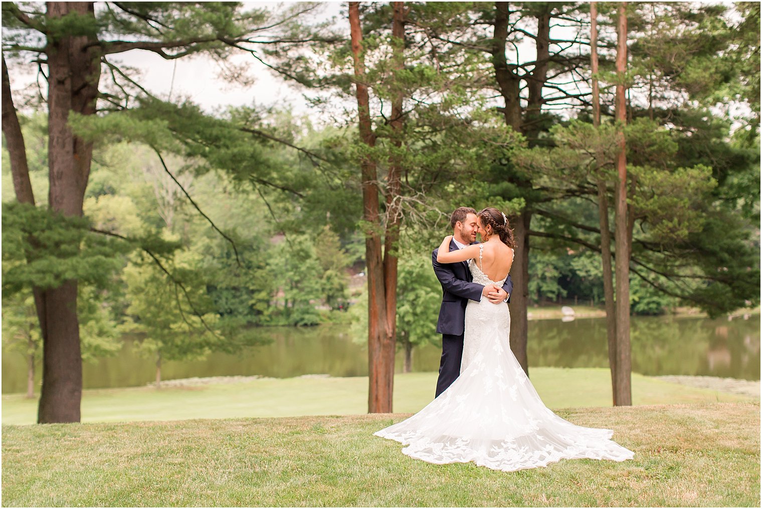 Bride and groom photo at Ramsey Country Club | Photo by Idalia Photography