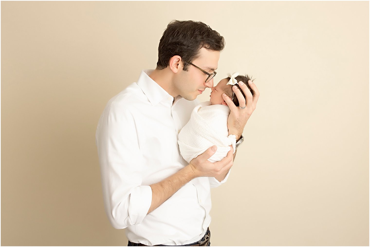 Newborn girl with father | Photos by Idalia Photography