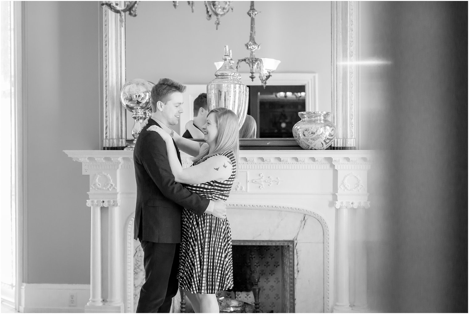 Romantic photo in the Southern Mansion