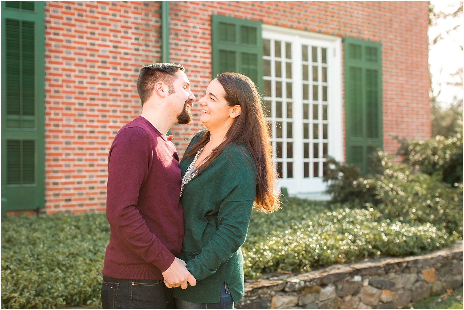 Candid engagement photography | Photo by Idalia Photography