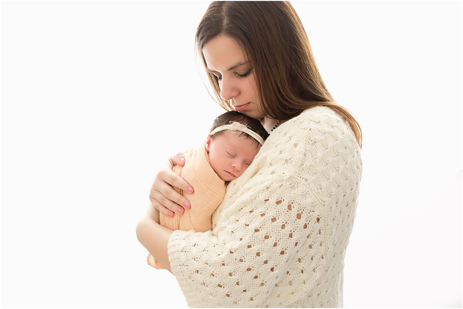 Backlit portrait of mother and daughter | Photos by Idalia Photography