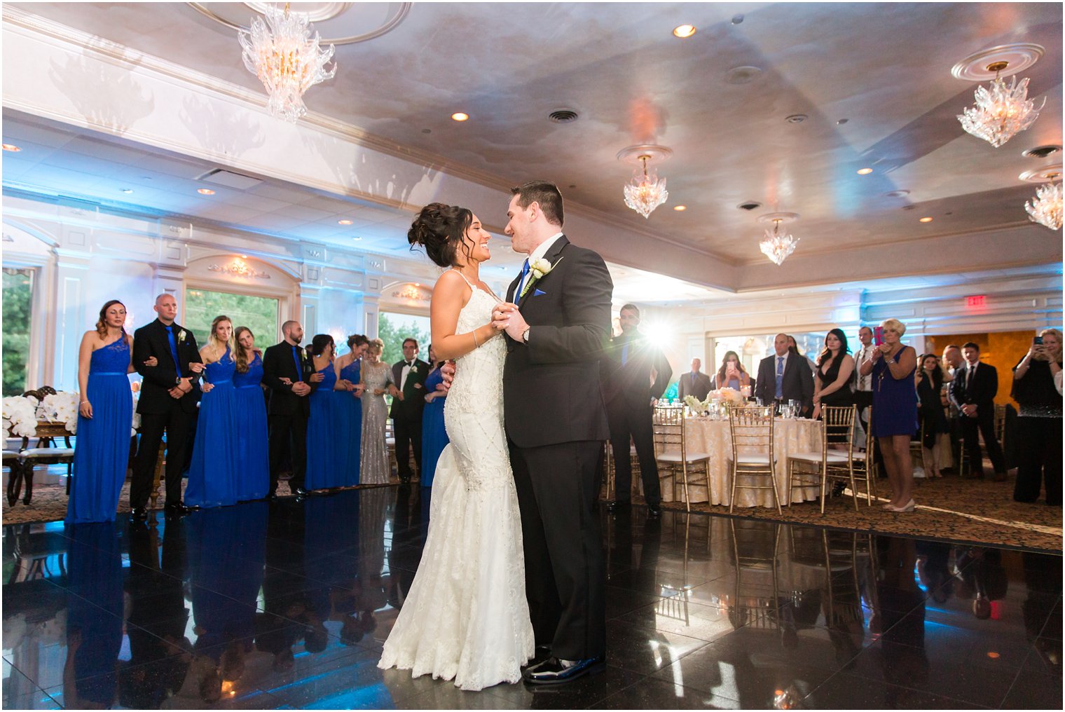 First dance photo at il Tulipano