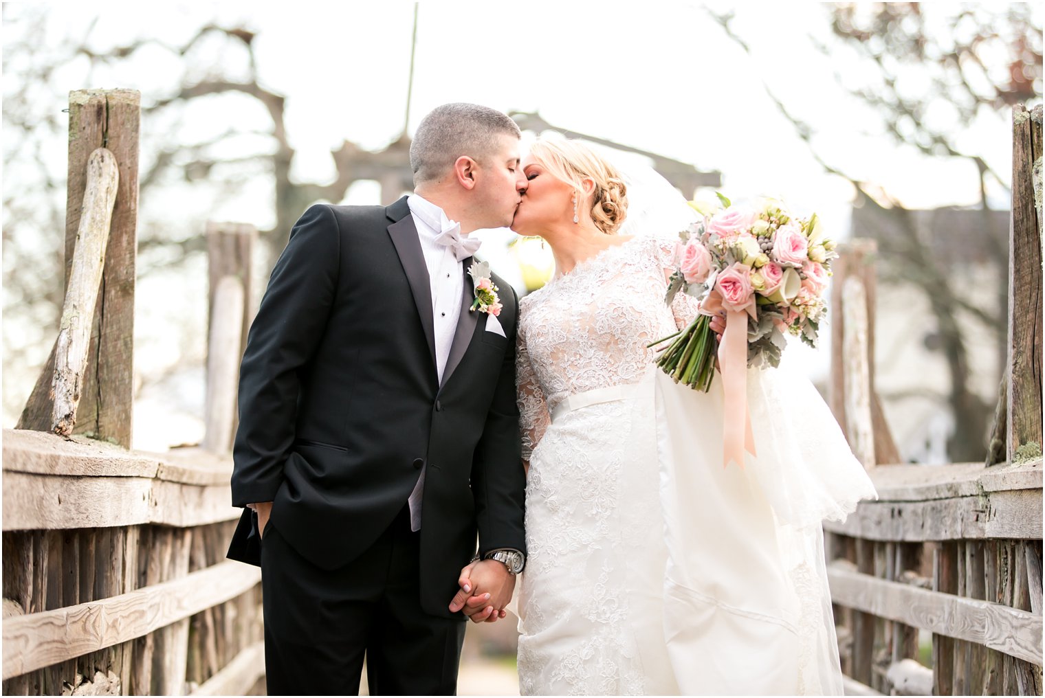 Classic winter wedding in NJ | Photo by Idalia Photography