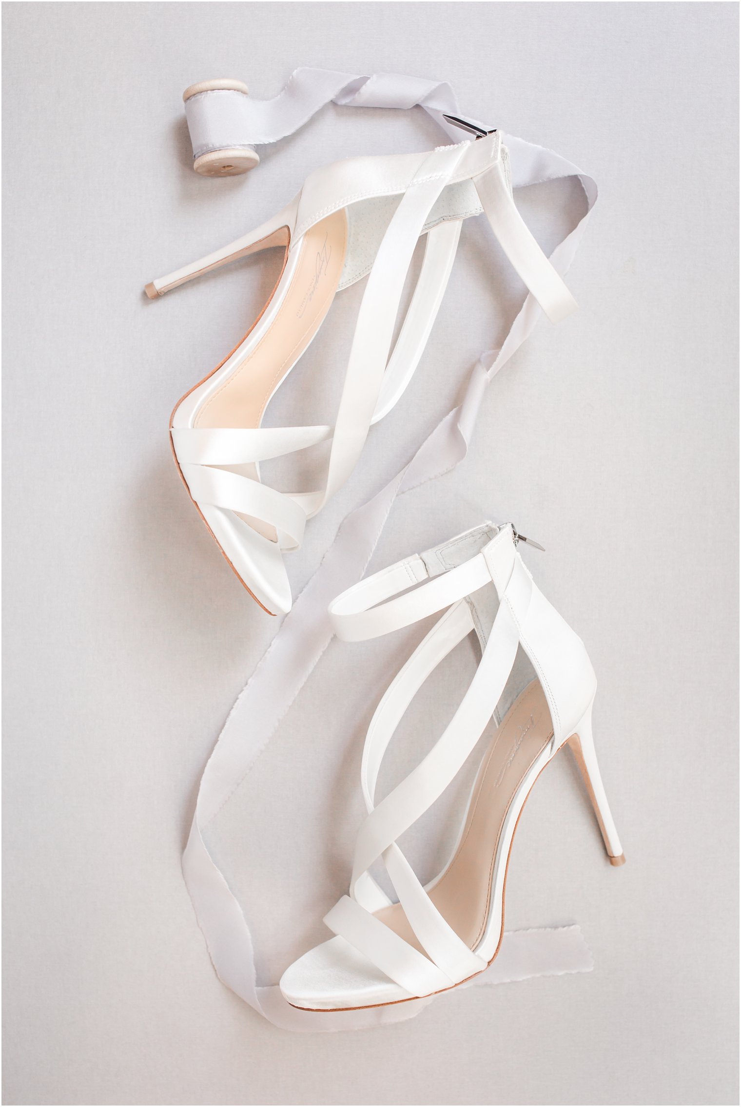 Wedding shoes with high heels | Photos by Idalia Photography