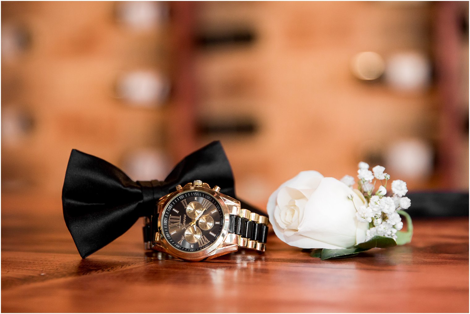 Groom details | Photos by Idalia Photography