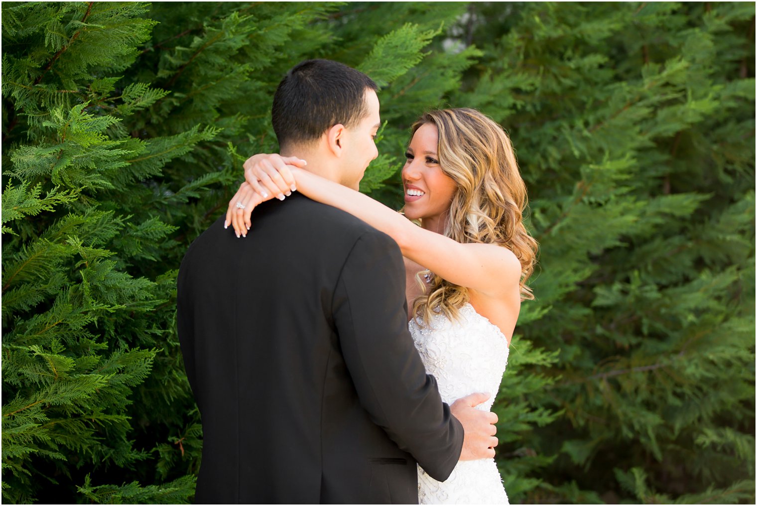 Bride and groom photos | Photos by Idalia Photography