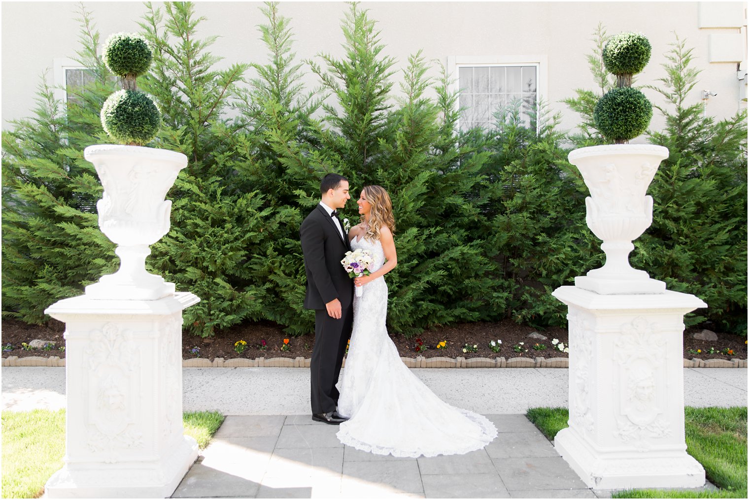 North Jersey Wedding at the Wilshire Grand Hotel | Photos by Idalia Photography