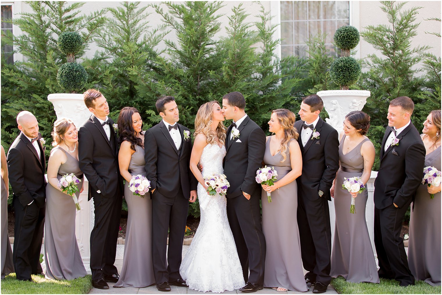 Fun bridal party photo | Photos by Idalia Photography