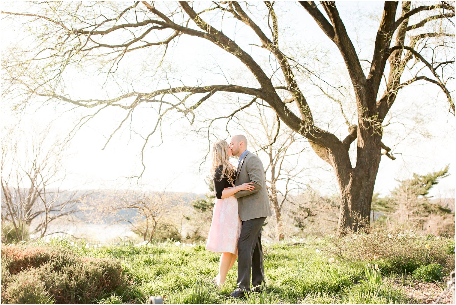 Romantic NYC Engagement Photos by Idalia Photography