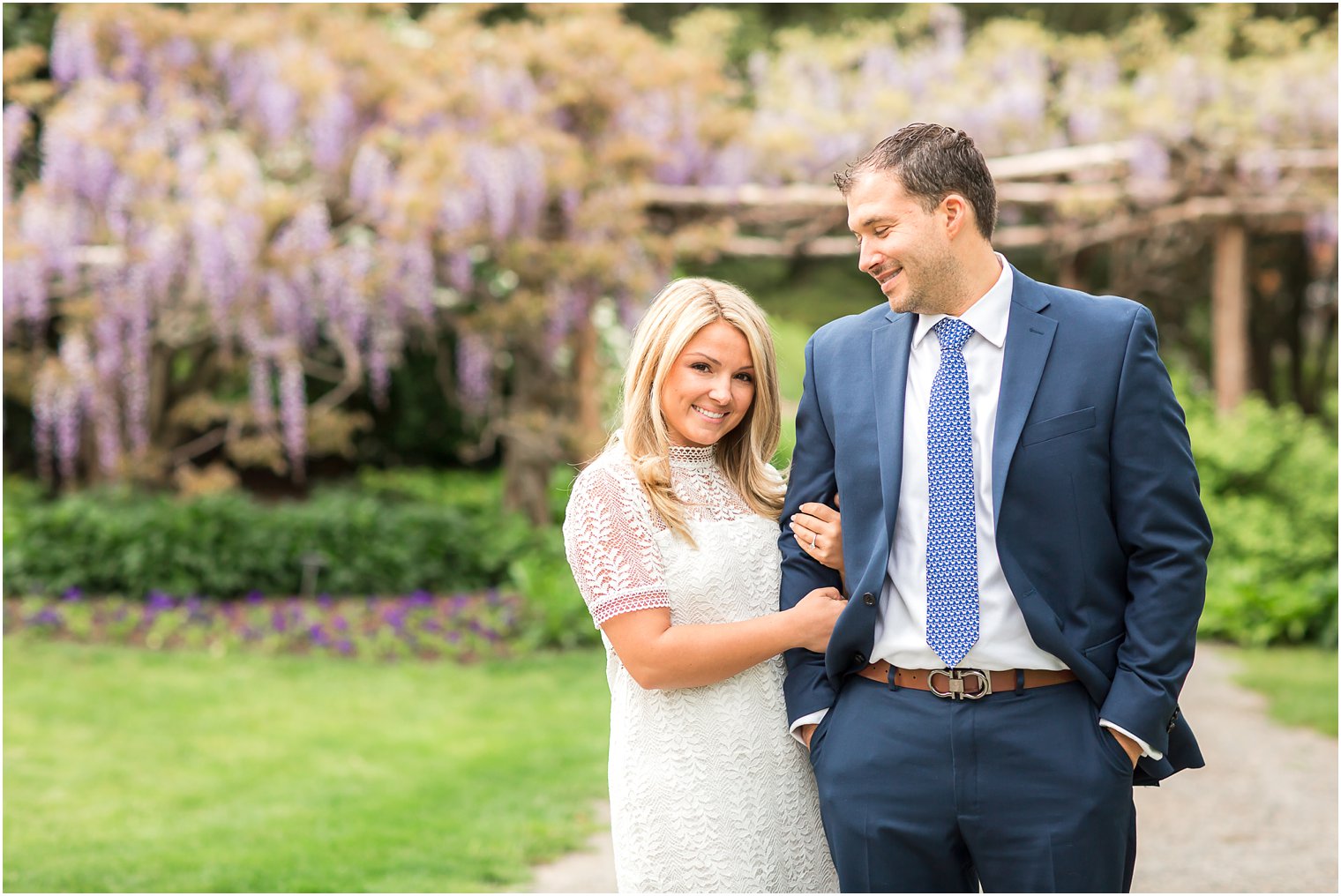 Spring Willowwod Arboretum Engagement Photos by Idalia Photography