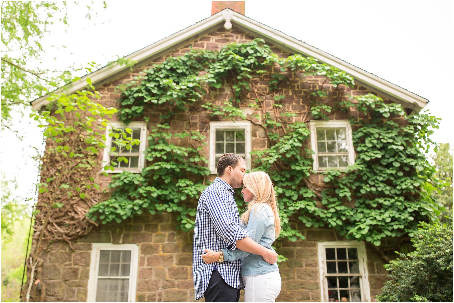 Willowood Arboretum Engagement Photos | Photo by Idalia Photography