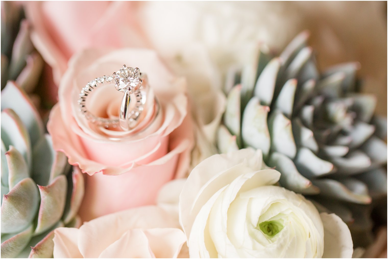 Engagement ring in bouquet by Bloomers 'n Things (Debbie Personette) | Photos by Idalia Photography