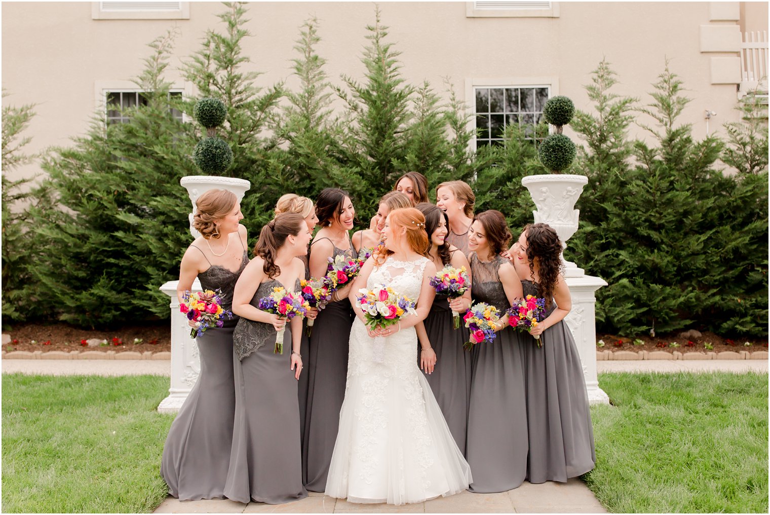 Bridesmaid photos photos at Wilshire Grand | Photos by Idalia Photography