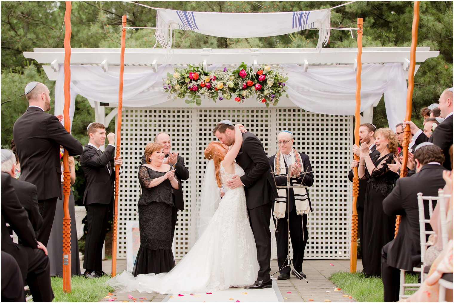 Outdoor Ceremony Photos at Wilshire Grand | Photos by Idalia Photography