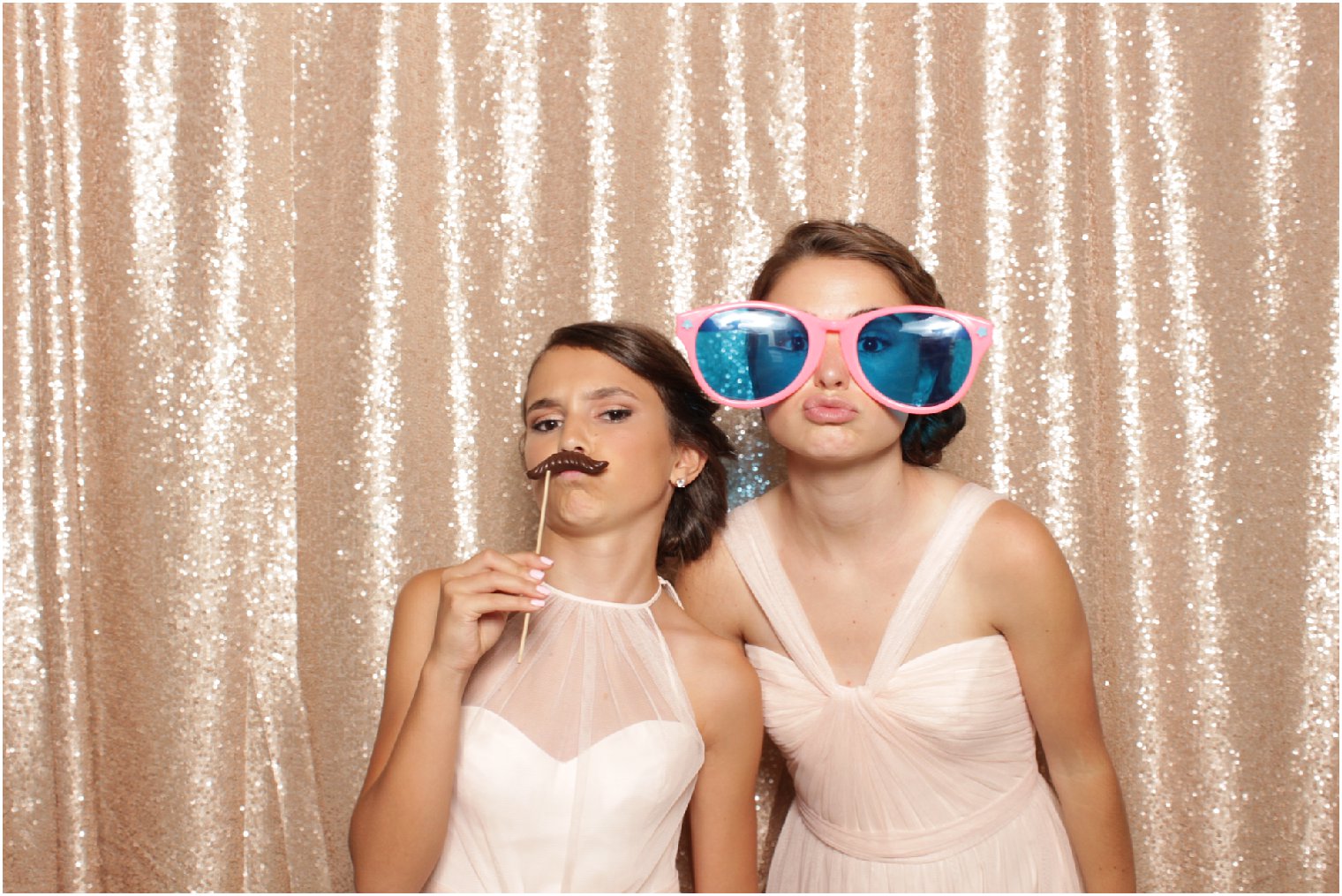 Park Chateau Estate and Gardens Wedding Photo Booth