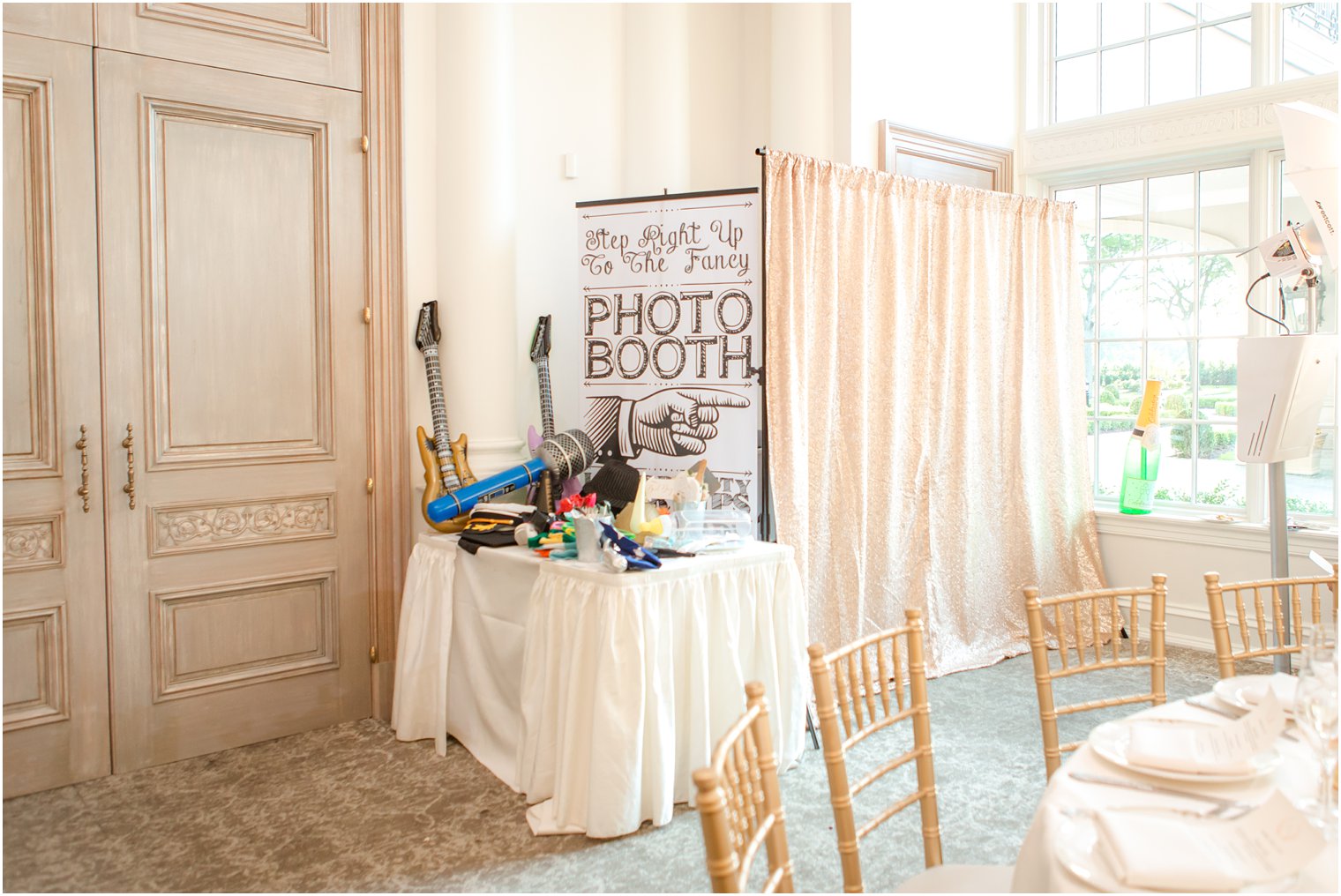 Park Chateau Estate and Gardens Wedding Photo Booth