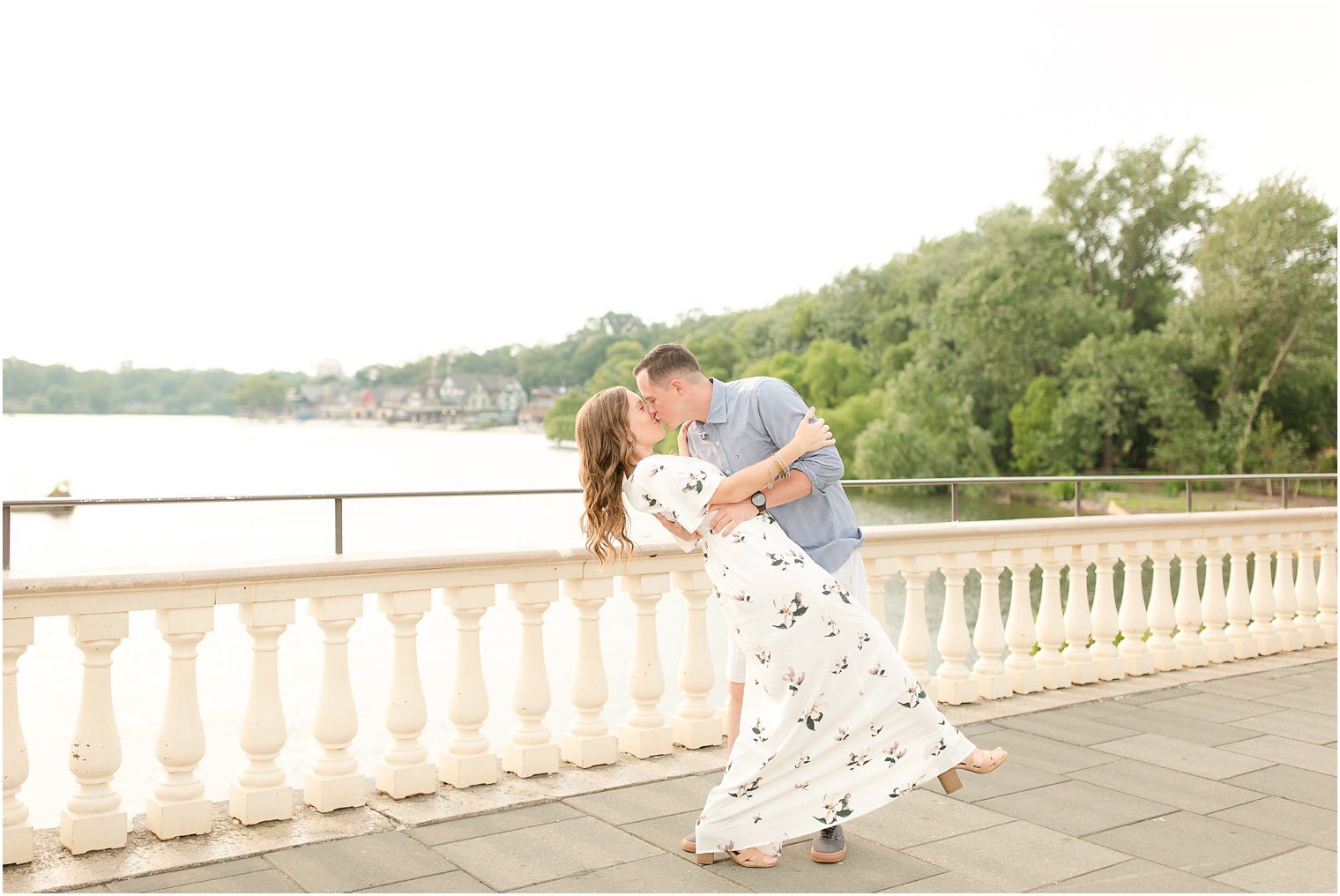 Engagement posing ideas | Philadelphia Engagement Photography