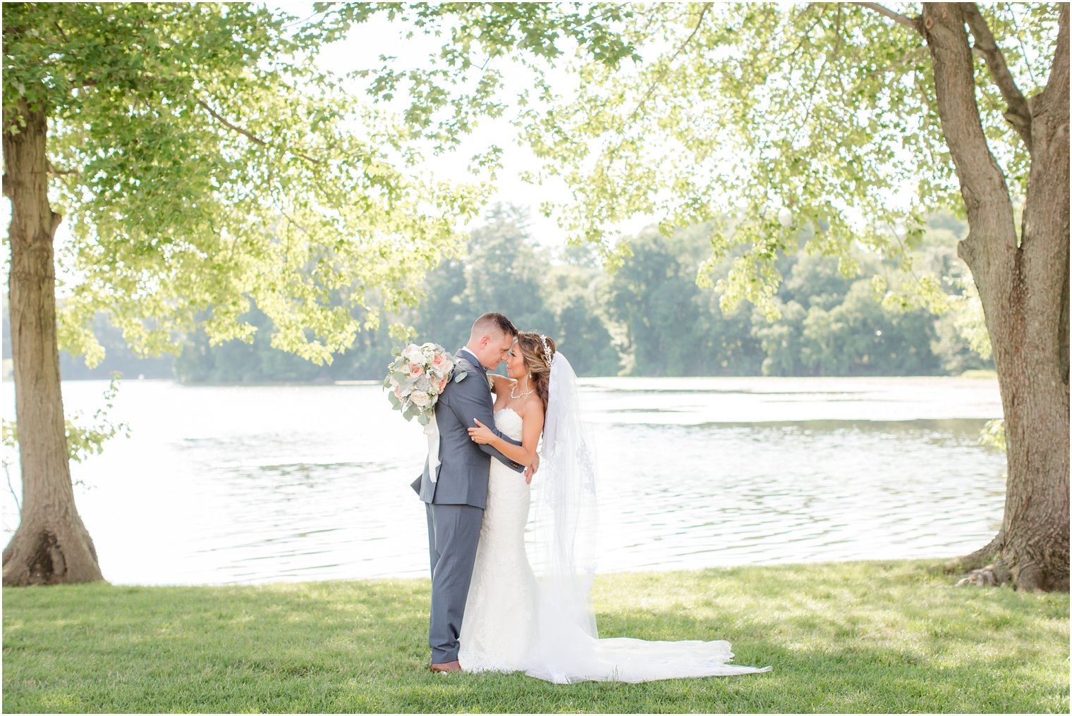 Bride and groom at Indian Trail Club