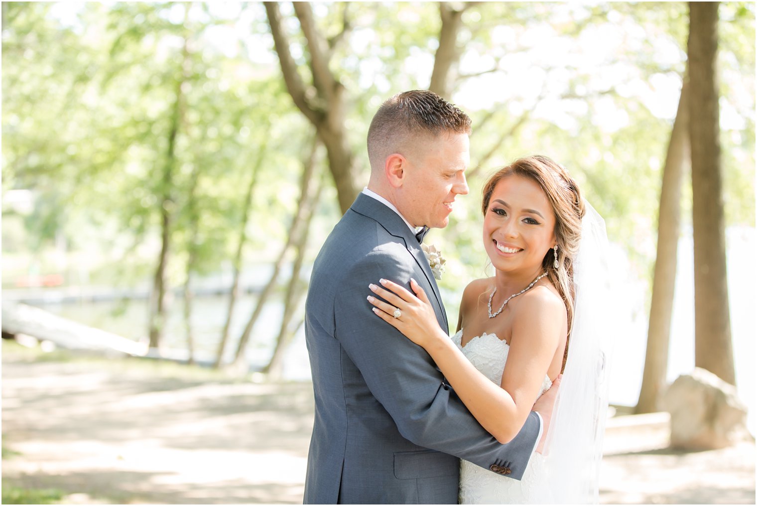 Bride and groom at Indian Trail Club Wedding | Idalia Photography