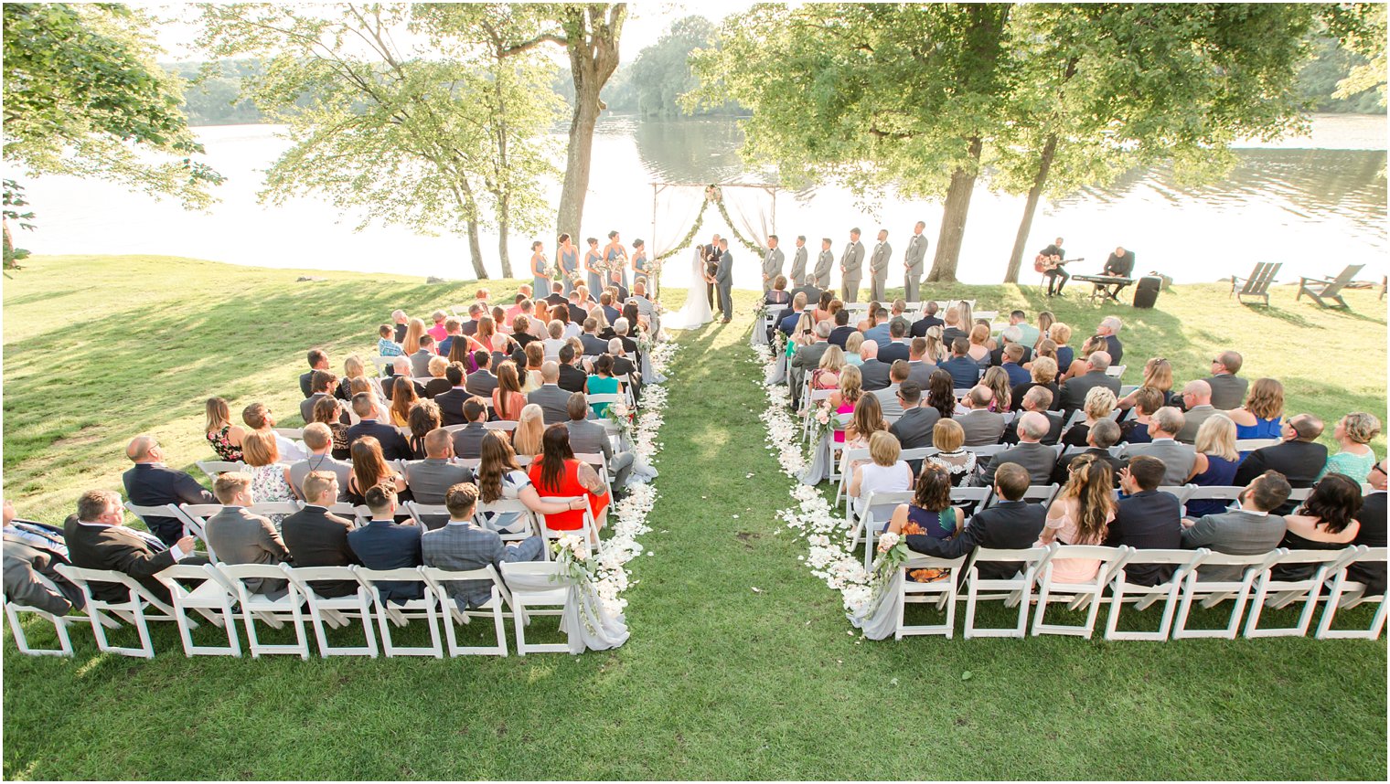 Wedding ceremony at Indian Trail Club | Idalia Photography