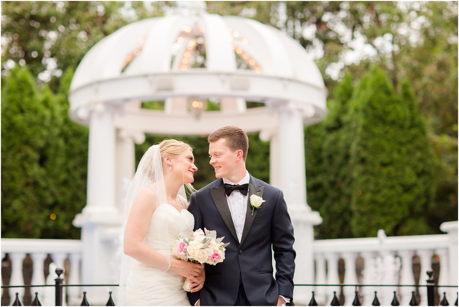 Portraits of bride and groom | Westmount Country Club Wedding Photos
