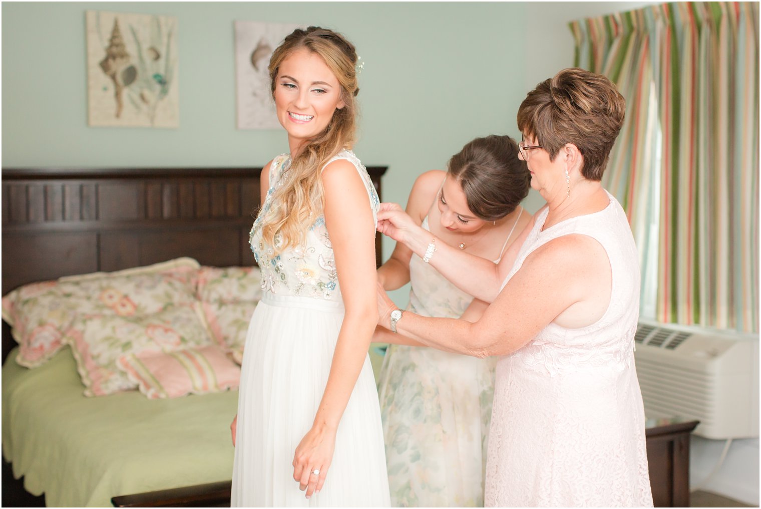 Sandy Hook NJ Wedding bride getting ready