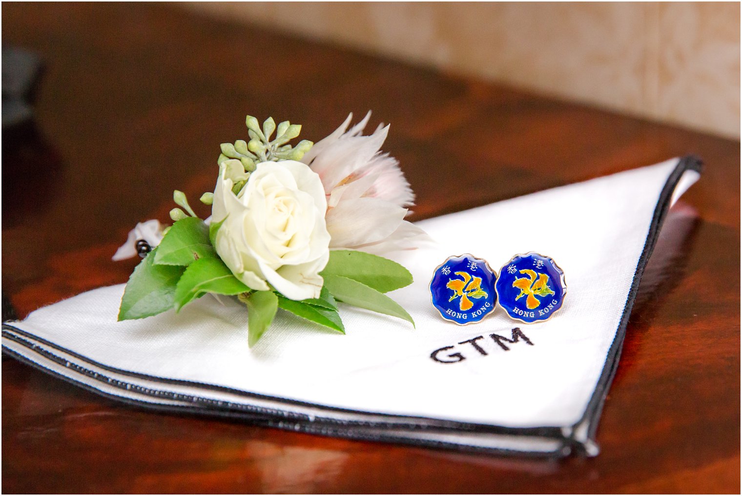 Groom cufflinks from Hong Kong | Boutonniere by Katydid