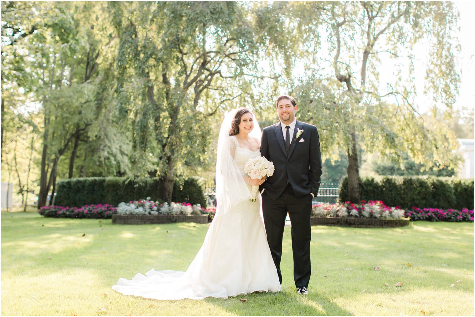 Wedding pictures at Shadowbrook by Shadowbrook Wedding Photographers Idalia Photography