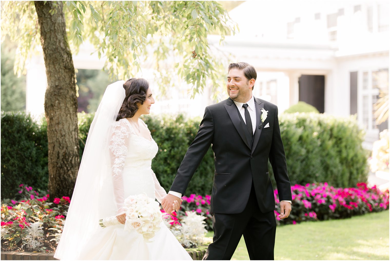 Candid wedding photos by Shadowbrook Wedding Photographers Idalia Photography